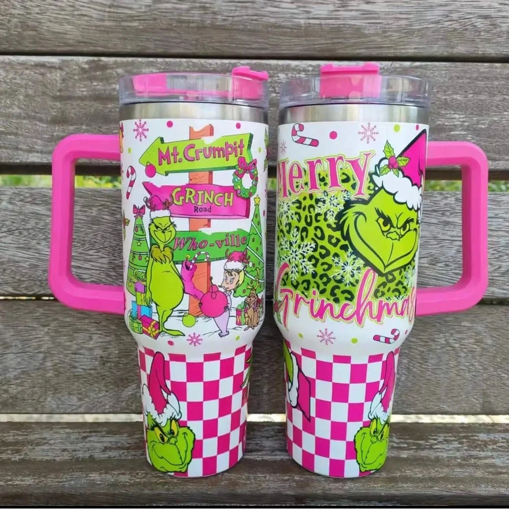 Super cute grinch tumblers - Picture 1 of 7